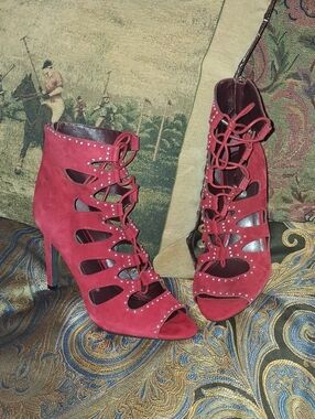 BCBG RED STUDDED Heels